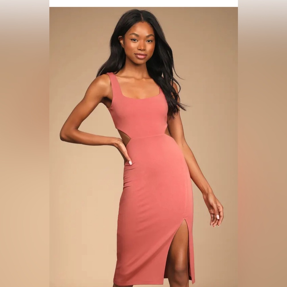 Brand New Lulus Mauve Cutout Bodycon Midi Dress size SMALL